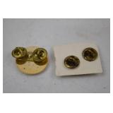 U.S. Army Military Collar Insignia Pins - Pistols & US Mark