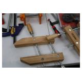 Assorted woodworking clamps and vise set