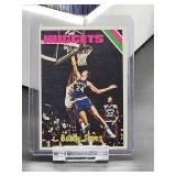 (200) Plus Assorted Vintage 1975 - 76 Topps Basketball Cards