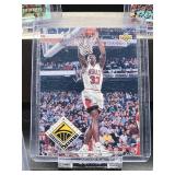 (12) Assorted Vintage Bulls HOF Great "Scottie Pippen" NBA Basketball Cards