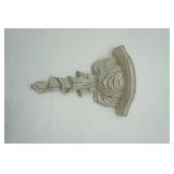 Resin Beige Wall Shelves; Vintage/Antique Style Ceramic Urn or Planter