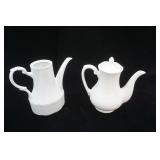 (2ct) Ironstone Pitchers