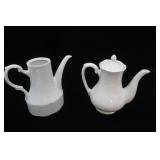 (2ct) Ironstone Pitchers