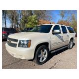 2013 CHEVROLET SUBURBAN LTZ *4x4 | No Accidents | 3rd Row* (NO RESERVE)