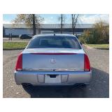 2006 CADILLAC DTS LUXURY I  *2 Owner* (NO RESERVE)