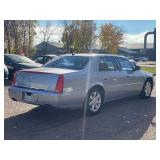 2006 CADILLAC DTS LUXURY I  *2 Owner* (NO RESERVE)