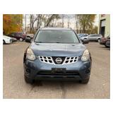2015 NISSAN ROGUE SELECT S *All Wheel Drive* (NO RESERVE)