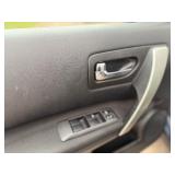 2015 NISSAN ROGUE SELECT S *All Wheel Drive* (NO RESERVE)