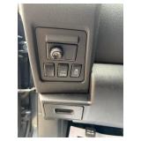 2015 NISSAN ROGUE SELECT S *All Wheel Drive* (NO RESERVE)