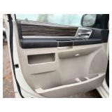 2010 CHRYSLER TOWN AND COUNTRY TOURING *No Accidents* (NO RESERVE)