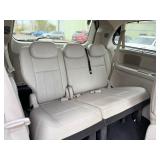 2010 CHRYSLER TOWN AND COUNTRY TOURING *No Accidents* (NO RESERVE)