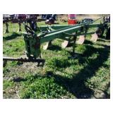 John Deere 1350-1450 4 Bottom Semi Mount Plow