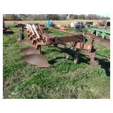 International 710 4 Bottom Semi Mount Plow