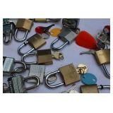 Bulk Lot of 20+ Master Lock Padlocks – All with Keys