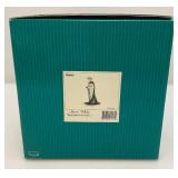 Est.1 75.00 - $300.00 Disneys WDCC (Snow White) QUEEN  "Bring Back Her Heart"  Figurine In Original Box With COA