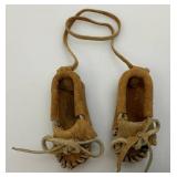 Misc. Vintage Toys Including Arrows And Quiver And More