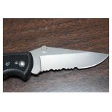 Buck Knives Serrated Lite Flick It Folding Knife - Pentax Cameras