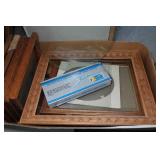 Picture Frames - Oval Frame with Curved Glass