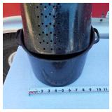 Enamel Cookware Pot and Roaster