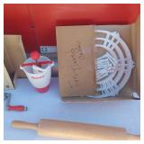 Cuisinart Cookie Press & Decorating Set, Pastry Shell & Rosette Molds, Various Decorating Accessories and Tools