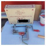 Pampered Chef Apple Peeler Corer Slicer