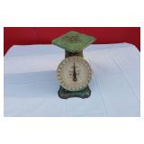 Vintage Universal Household Scale