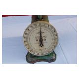 Vintage Universal Household Scale