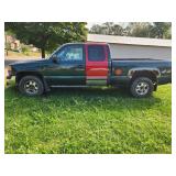 2001 GMC Sierra SL 4 Door Extended Cab Plow Truck