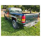 2001 GMC Sierra SL 4 Door Extended Cab Plow Truck