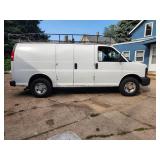 2008 Chevrolet Express 3500 1-Ton 3 Door Cargo Van