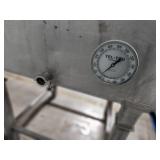 Hot Water Wash Tank with Diaphragm Pump