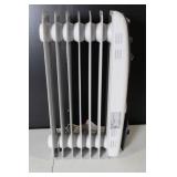 Pelonis HO-0240 Electric Radiator Heater with Adjustable Controls