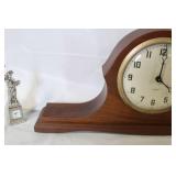 Gilbert Mantel Clock with Silver Statue of Liberty and Slot Machine Miniature Clocks