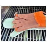 D - Weber Summit Stainless Steel Gas Grill with Cover and Accessories