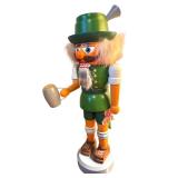 D - Set of 4 Vintage Nut Crackers including German Erzgebirge