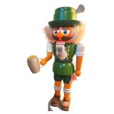 D - Set of 4 Vintage Nut Crackers including German Erzgebirge