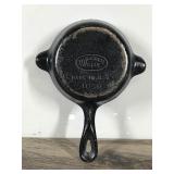 Vintage WAGNER WARE Cast Iron Skillet Ashtray 1050 B - Made in U.S.A.