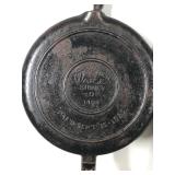 Vintage Wagner Ware Sidney - O - 1408 Cast Iron Waffle Paddles