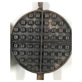 Vintage Wagner Ware Sidney - O - 1408 Cast Iron Waffle Paddles