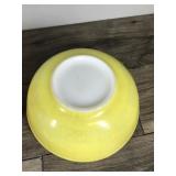 Lot of 4 - Vintage Pyrex Bowls