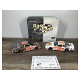 2 Car Set - 2000 Nascar BrookField Collectors Tony Stewart #20 Home Depot / Kids Workshop Grand Prix 1:24 scale