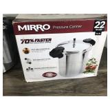 Mirro Pressure Canner 22 Quart with box - Looks like it’s never been used