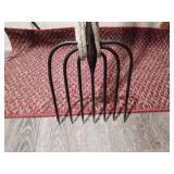 Vintage 7 tine spear