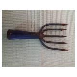 Vintage Gig spear head