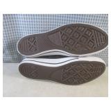 (BS) Pair of Converse All Star Shoe...