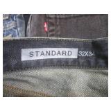 (CS) 5 Pair of Assorted Jeans - Rus...