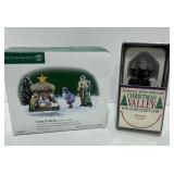 Department 56 Visiting the Nativity and Streetlamp