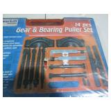 14pc Gear and bearing puller set...