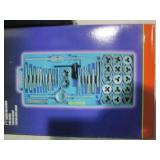 40pc heavy duty tap and die set plu...