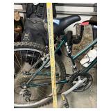 Trek 800 Sport Mountain Track Bicycle with Helmet